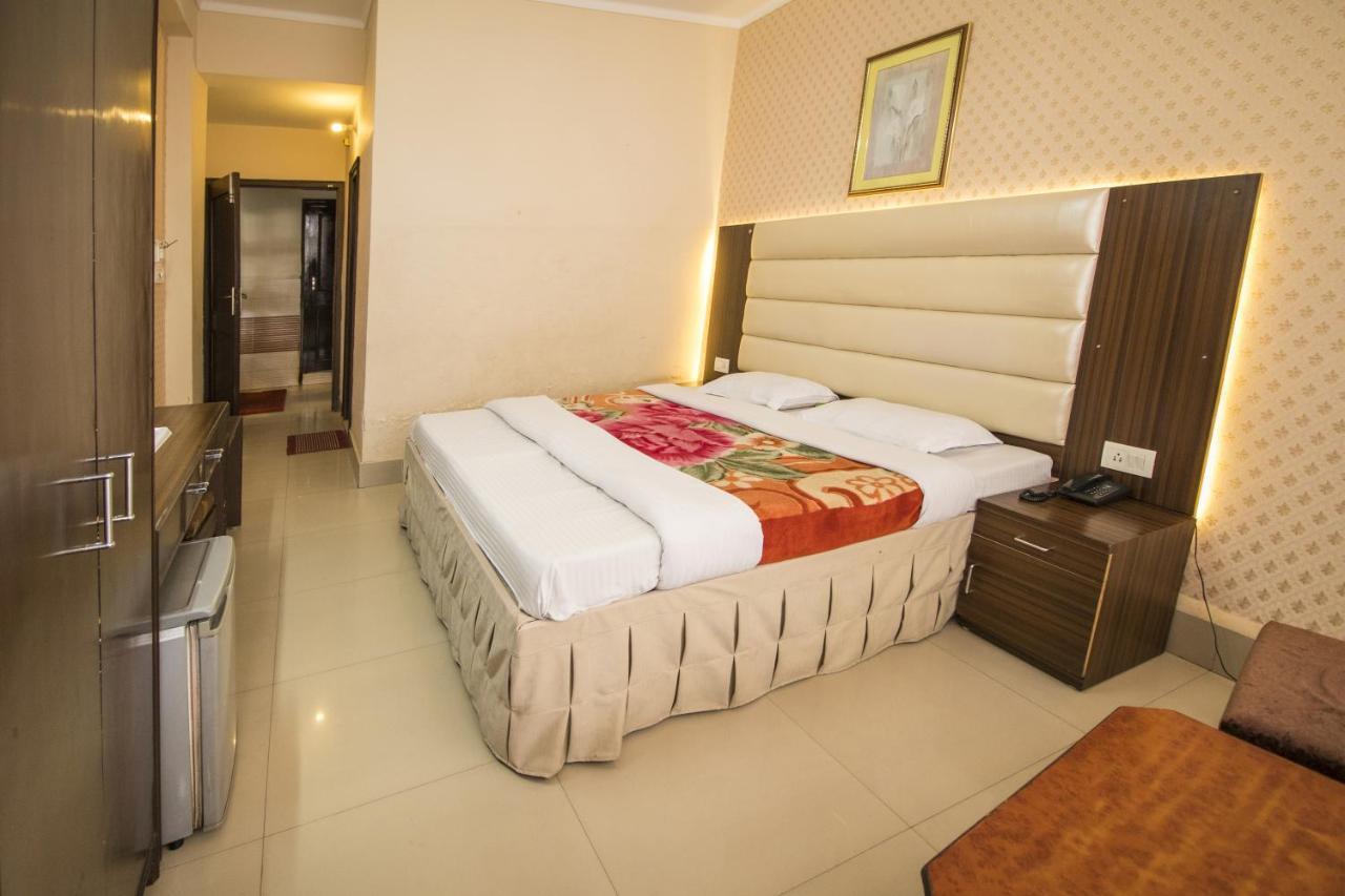Wow Stayz2 Hotel Jahanvi Dale Haridwār Eksteriør billede